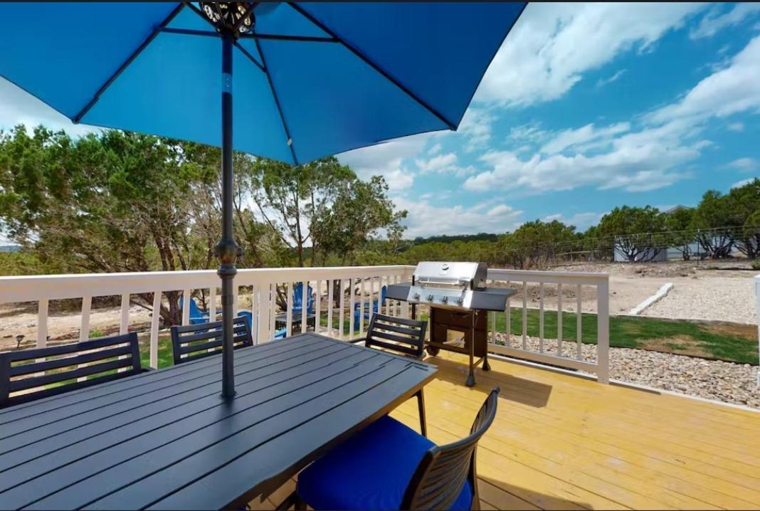 Blue Oasis In The Hill Country Hotel Kerrville Buitenkant foto