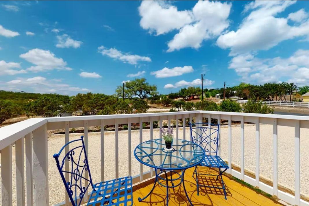Blue Oasis In The Hill Country Hotel Kerrville Buitenkant foto